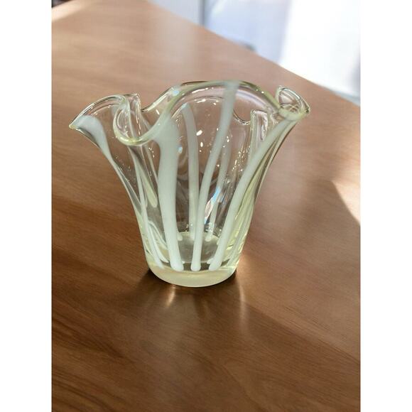 Art Glass Folded Handkerchief Vase Clear White Stripes Smooth Base Glass Deco - Picture 3 of 6
